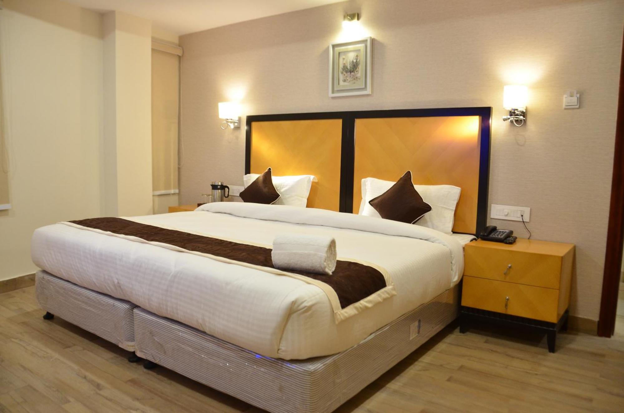 Hotel The Ved Mantra à Gwalior Extérieur photo